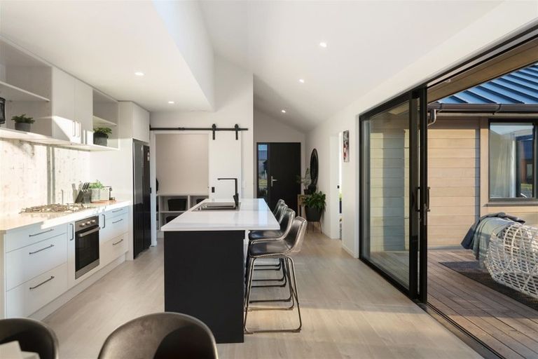 Photo of property in 11 Torridon Court, Jacks Point, Queenstown, 9371