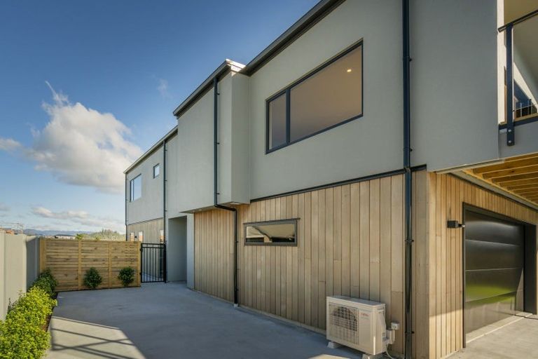 Photo of property in 12 Ngaroma Crescent, Whitianga, 3510