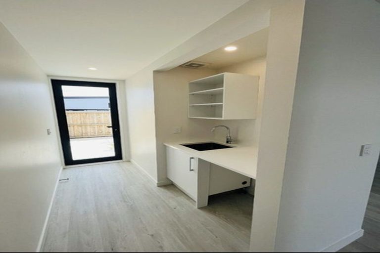 Photo of property in 10/6 Skibbereen Drive, Halswell, Christchurch, 8025