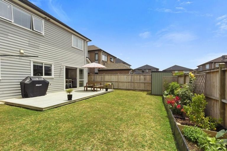 Photo of property in 19 Ballindrait Drive, Flat Bush, Auckland, 2019