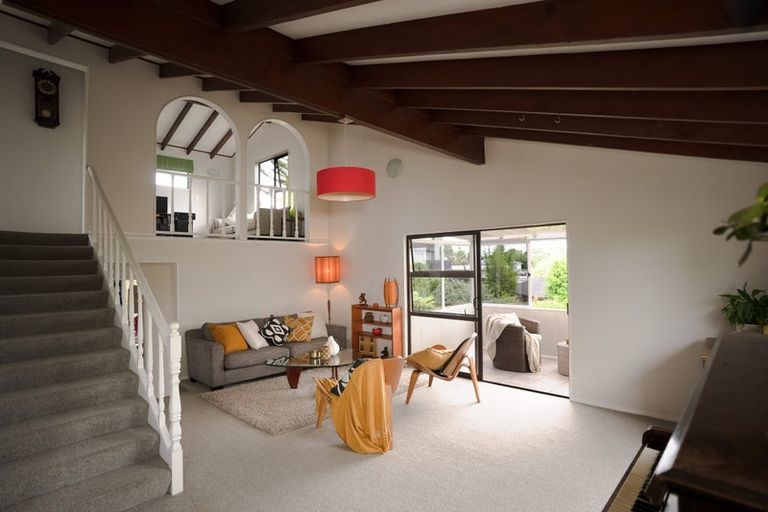 Photo of property in 2/15b Nandana Drive, Glen Eden, Auckland, 0602