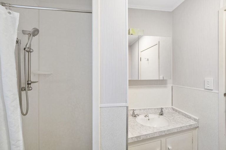 Photo of property in 3a Clare Street, Cambridge, 3434