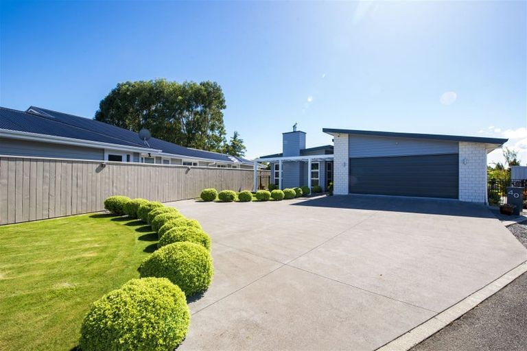 Photo of property in 40 Okarito Avenue, Levin, 5510