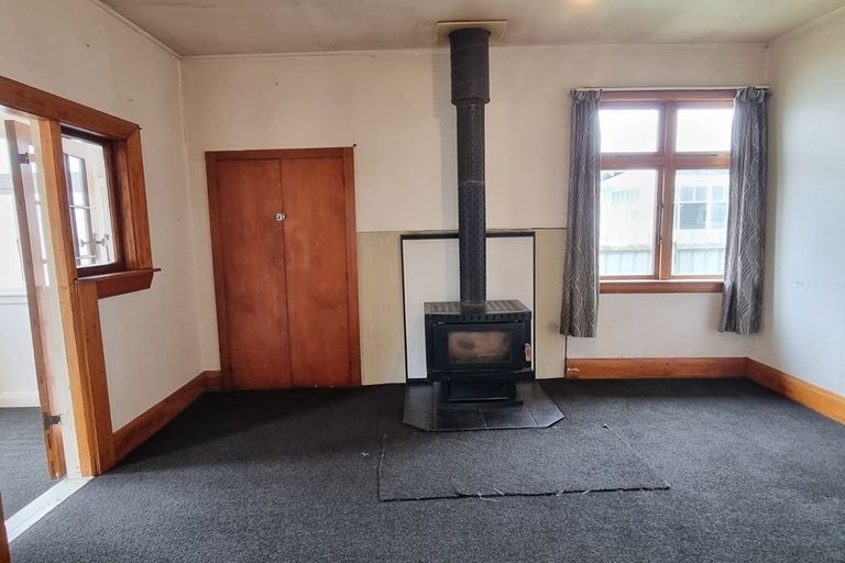 Photo of property in 52 Palmerston Street, Greymouth, 7805