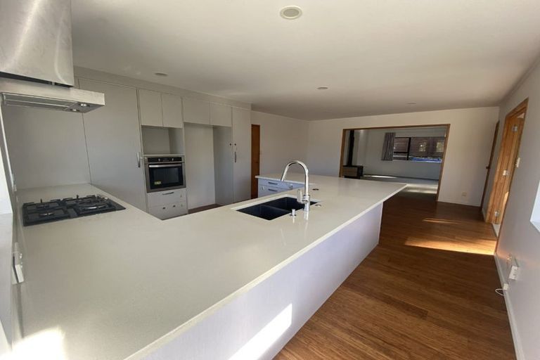 Photo of property in 23a Korotaha Terrace, Rothesay Bay, Auckland, 0630