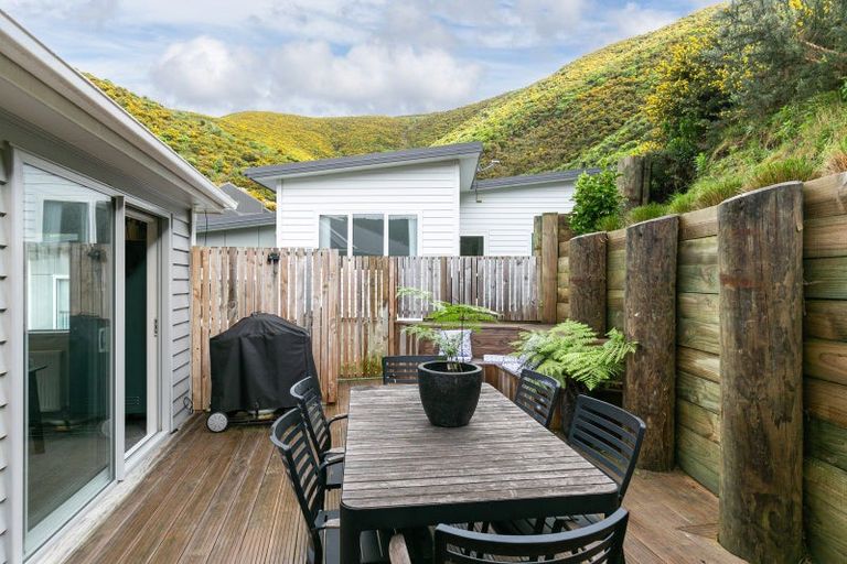 Photo of property in 20b Rarangi Way, Owhiro Bay, Wellington, 6023