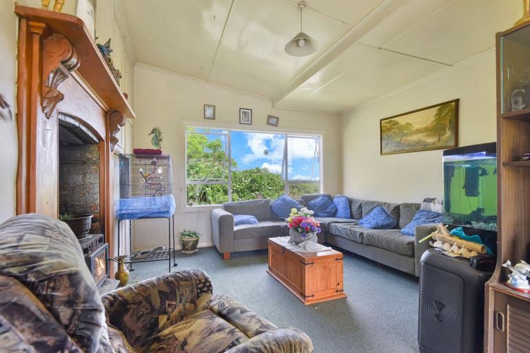 Photo of property in 1173 Karahaki Road, Waverley, 4591