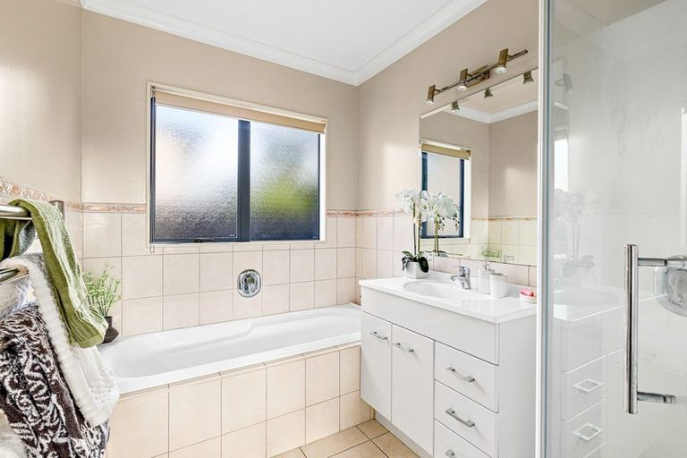 Photo of property in 326a Glengarry Road, Glen Eden, Auckland, 0602