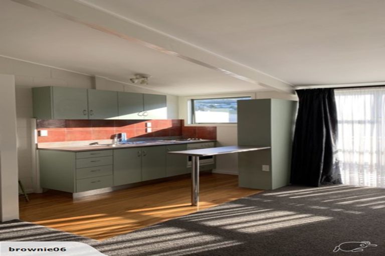 Photo of property in 7/21 Collins Avenue, Tawa, Wellington, 5028