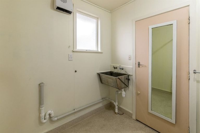 Photo of property in 8 Te Rauparaha Street, Otaki, 5512