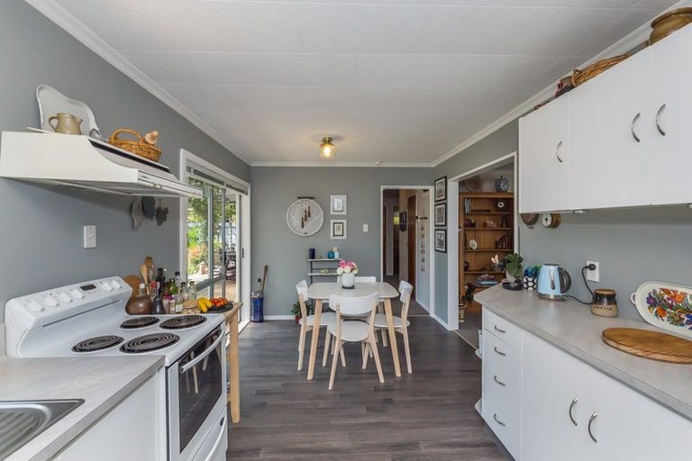 Photo of property in 645 Queen Street East, Levin, 5510