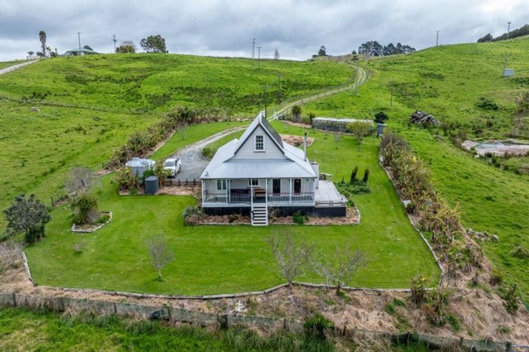 Photo of property in 354 Linton Road, Maungaturoto, 0583