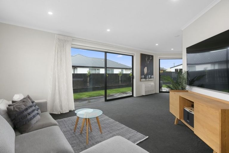 Photo of property in 53 Silverstream Drive, Mosgiel, 9024