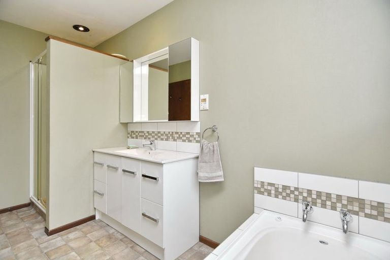 Photo of property in 4 Clotilda Place, Bishopdale, Christchurch, 8053