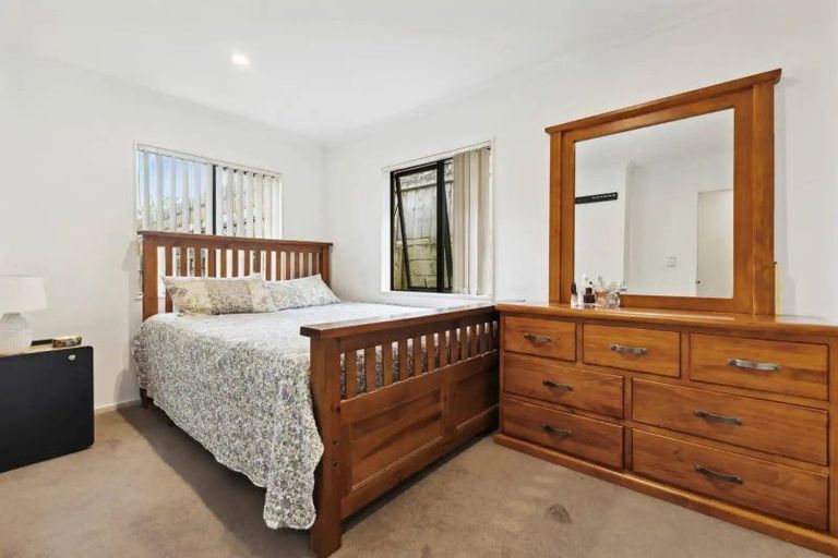 Photo of property in 18a Christmas Road, Manurewa, Auckland, 2102