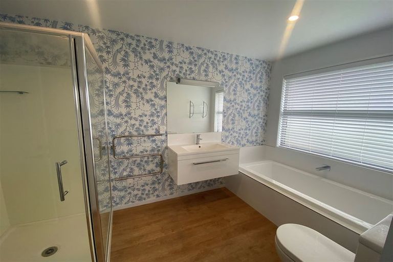 Photo of property in 30 Packard Crescent, Halswell, Christchurch, 8025