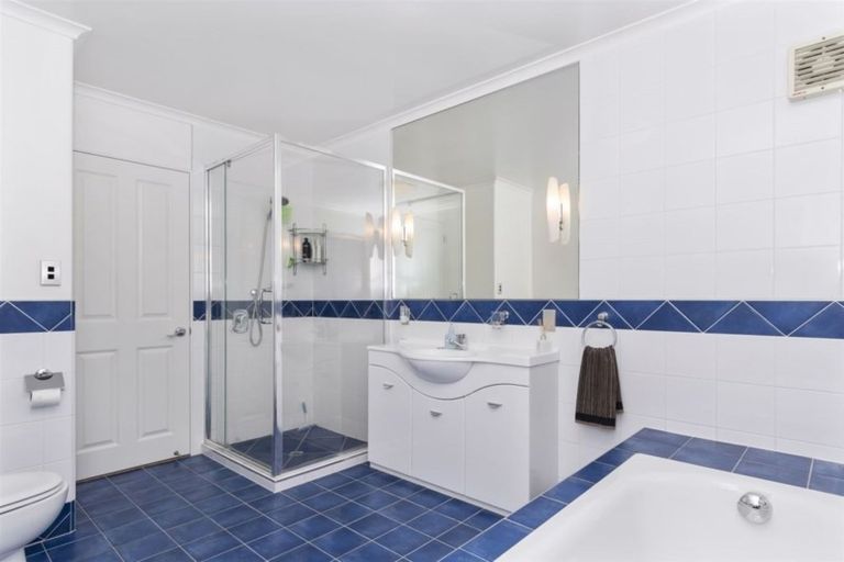 Photo of property in 28 Newport Key, Papamoa Beach, Papamoa, 3118