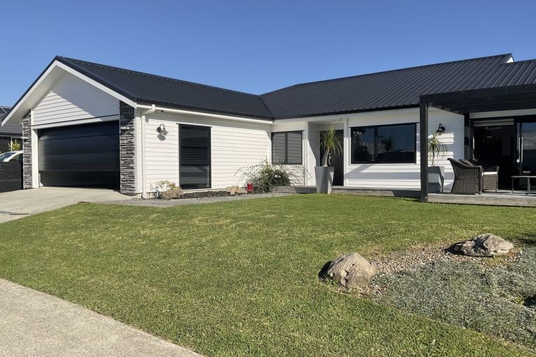 Photo of property in 4 Ahi Kaa Lane, Snells Beach, 0920