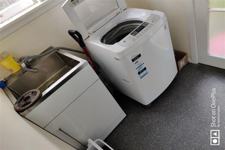 Photo of property in 2/3 Sutton Crescent, Papatoetoe, Auckland, 2025