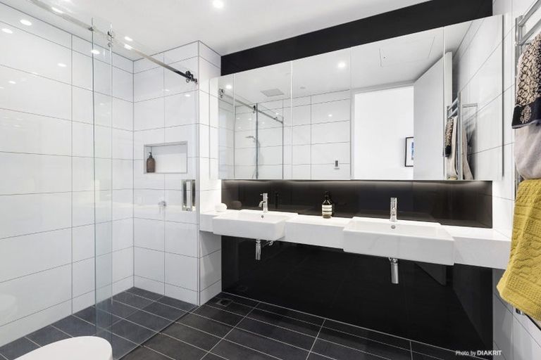 Photo of property in 905/1 Market Lane, Wellington Central, Wellington, 6011