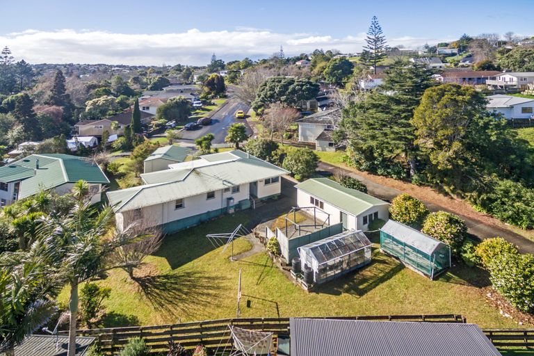 Photo of property in 18 Carina Crescent, Torbay, Auckland, 0630