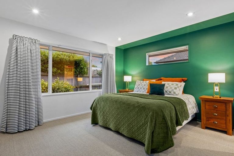 Photo of property in 2 Lewisham Park, St Albans, Christchurch, 8052