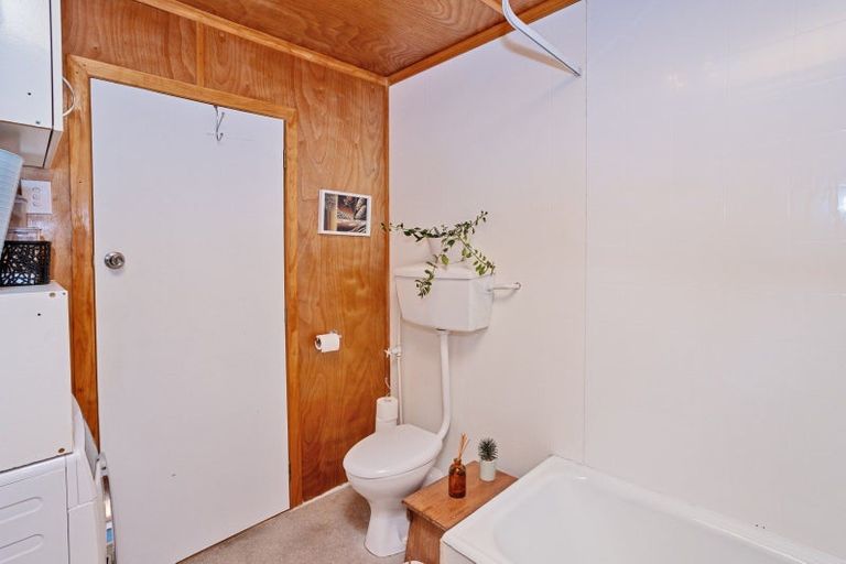 Photo of property in 68 Ross Street, Grasmere, Invercargill, 9810