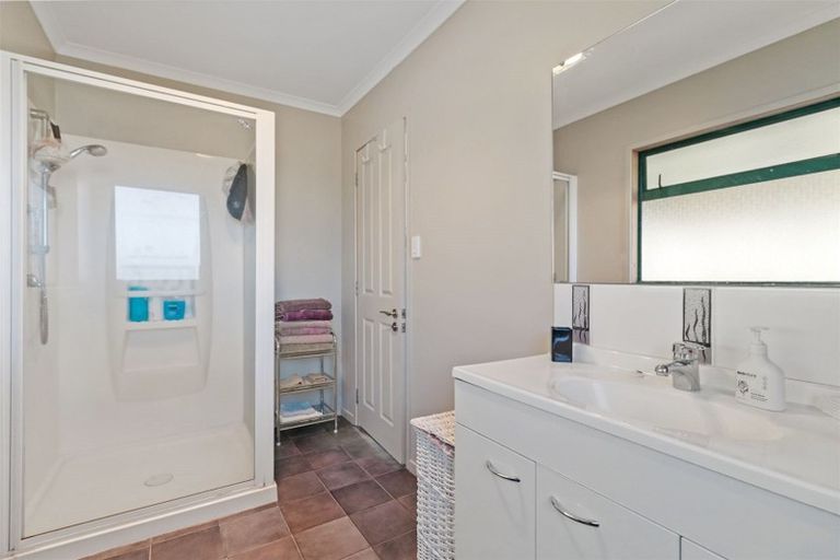 Photo of property in 111 Pacific View Drive, Whangamata, 3620