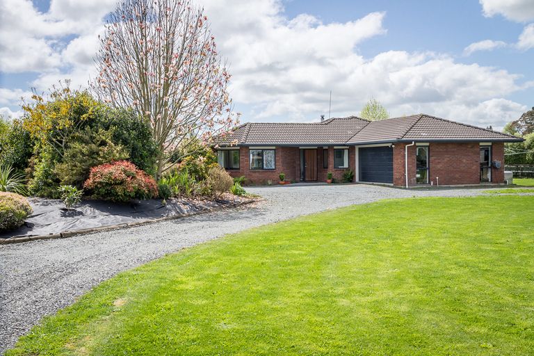 Photo of property in 99 Chestnut Lane, Pirongia, 3802