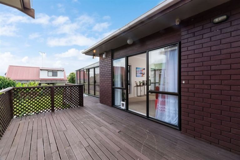 Photo of property in 71 Miro Street, New Lynn, Auckland, 0600