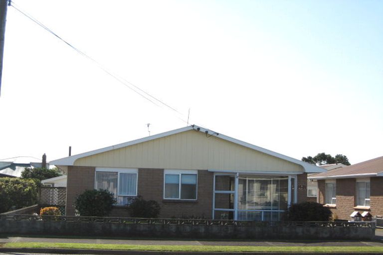 Photo of property in 2/6 Webster Street, Westown, New Plymouth, 4310