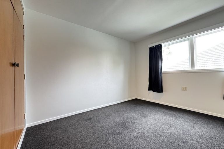 Photo of property in 1/3 Torwood Road, Khandallah, Wellington, 6035