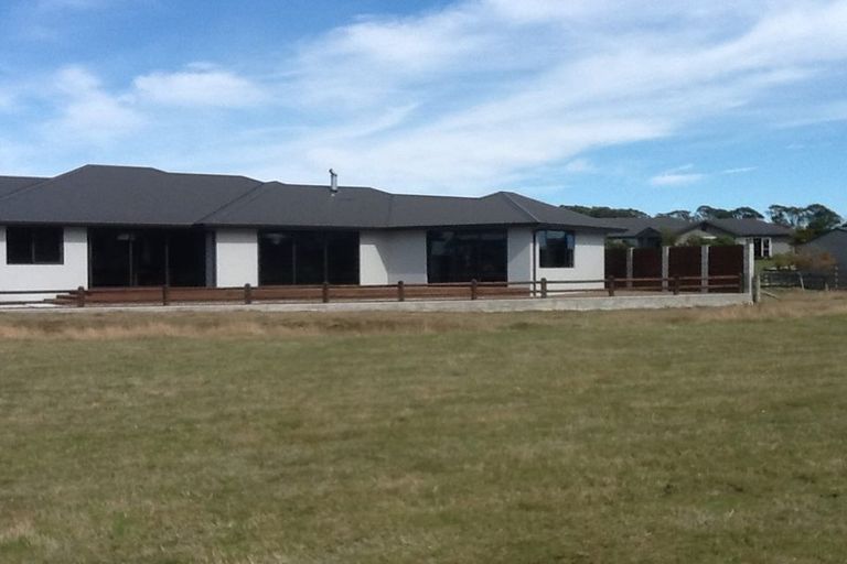 Photo of property in 10 Hanalin Drive, Marton, 4710