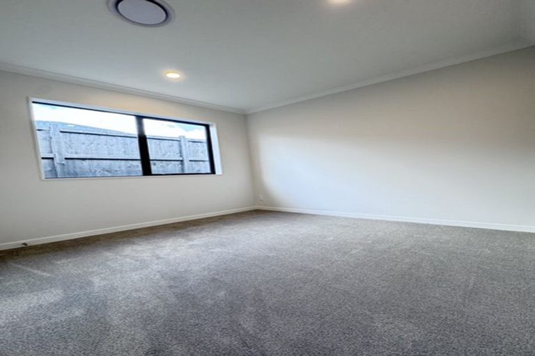 Photo of property in 75 Parish Drive, Wainui, 0932