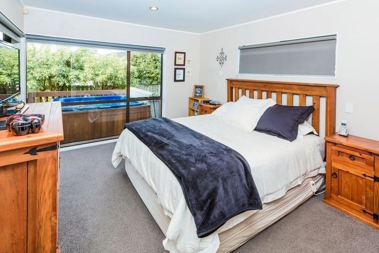 Photo of property in 8 Edendale Road, Somerville, Auckland, 2014