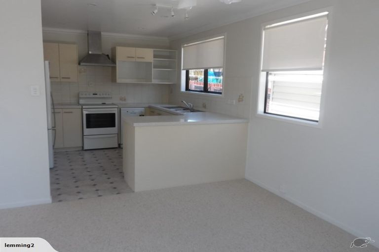 Photo of property in 7/39 Norcross Avenue, Henderson, Auckland, 0612
