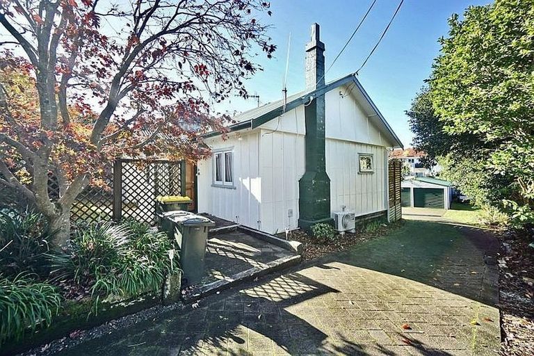 Photo of property in 6 Beatty Avenue, Te Puke, 3119