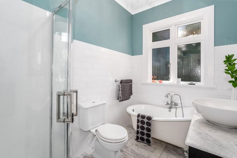 Photo of property in 82 Campbell Street, Karori, Wellington, 6012