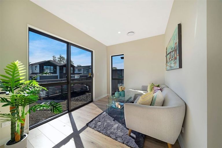 Photo of property in 13 Rapunga Drive, Hobsonville, Auckland, 0616