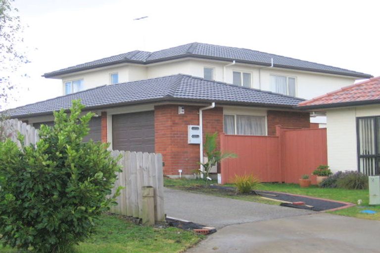 Photo of property in 15 Kalmore Place, Flat Bush, Auckland, 2016