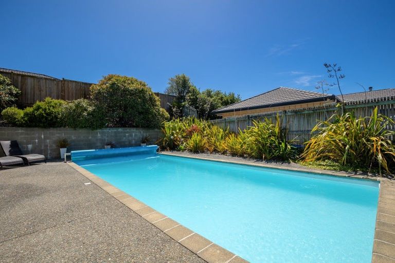 Photo of property in 1 Crown Terrace, Britannia Heights, Nelson, 7010