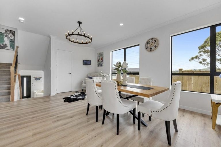 Photo of property in 2a Ballyalton Crescent, Flat Bush, Auckland, 2019