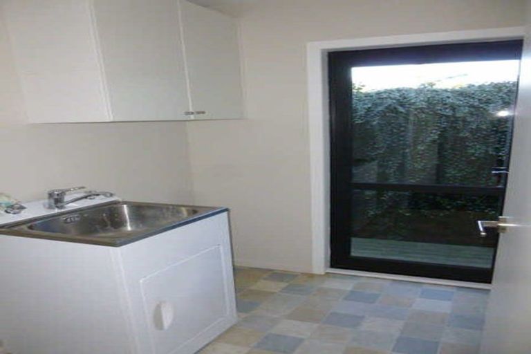 Photo of property in 15 Auburn Avenue, Upper Riccarton, Christchurch, 8041