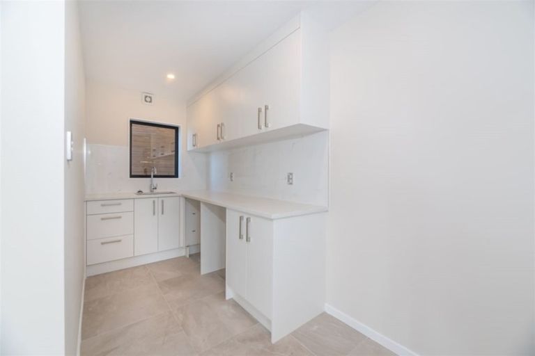 Photo of property in 8 Myra G Place, Stanmore Bay, Whangaparaoa, 0932