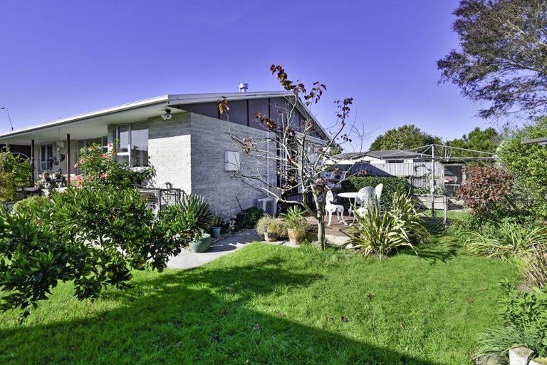 Photo of property in 1107 Heretaunga Street East, Parkvale, Hastings, 4122