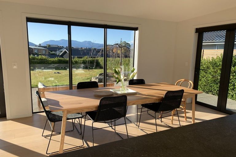 Photo of property in 32 Niger Street, Wanaka, 9305
