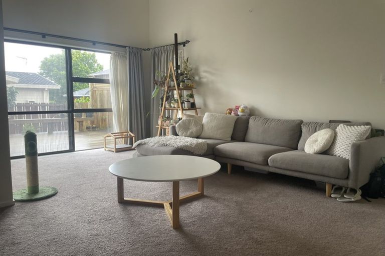 Photo of property in 3/72 Moore Street, Howick, Auckland, 2014