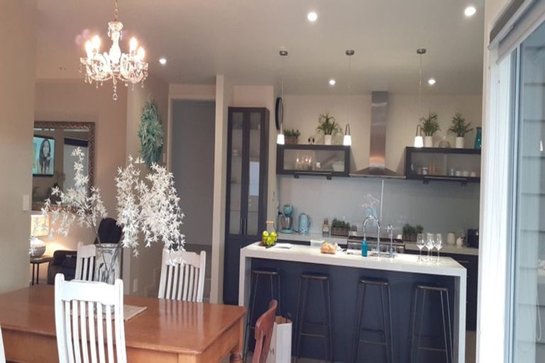 Photo of property in 7 Woolshed Lane, Pukekohe, 2120