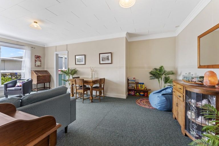 Photo of property in 31 Young Street, New Plymouth, 4310