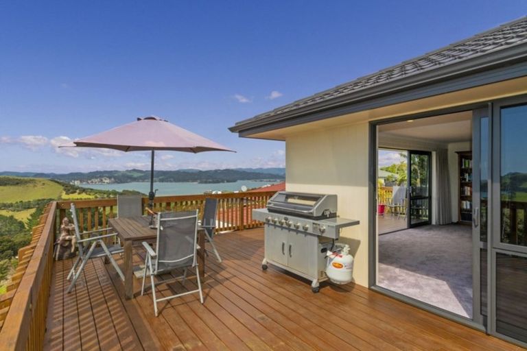 Photo of property in 158 Centennial Drive, Whitianga, 3510